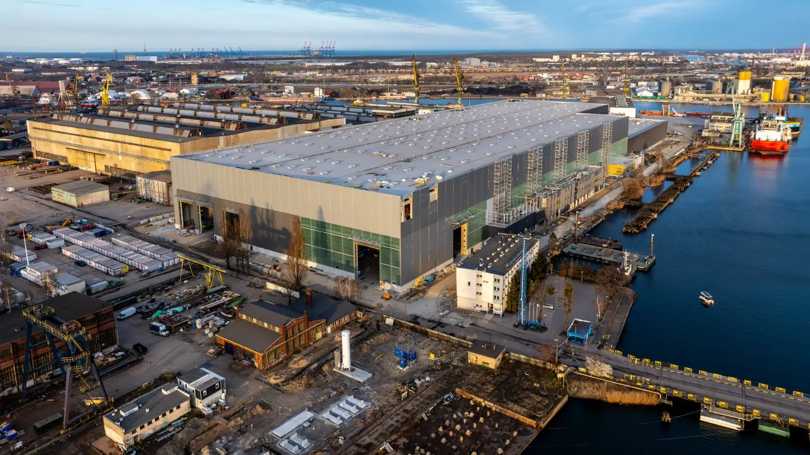 Spawanie na produkcji Baltic Towers – zdjęcie do kampanii rekrutacyjnej
